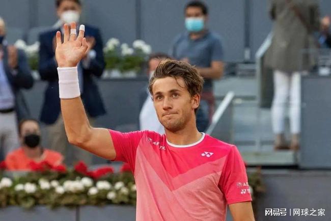 欧冠综合：拜仁“绝平”晋级 AC米兰无缘16强2025-02-20.